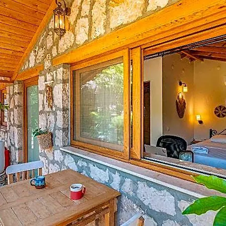 Joy Glamping 2*